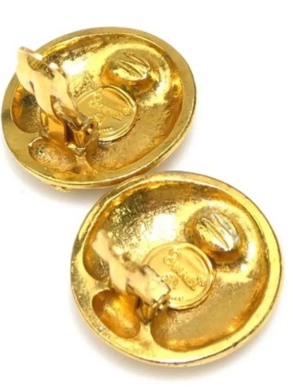 Auth CHANEL Logo Clip on Earrings Gold Metal - e60925k